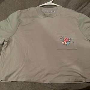 Xxl Cropped Volcom Tee, new with tags